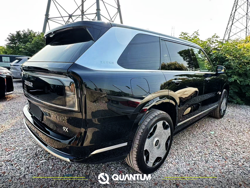Nigeria - 1 Unit ZEEKR 9X Hybrid Car